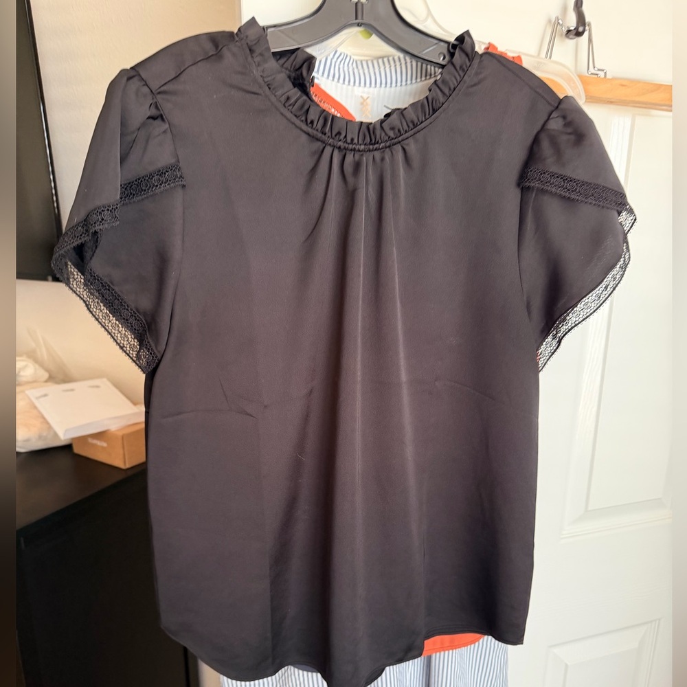 J. Crew Black Short-Sleeve Lace-Trim Blouse tulip sleeve /med/